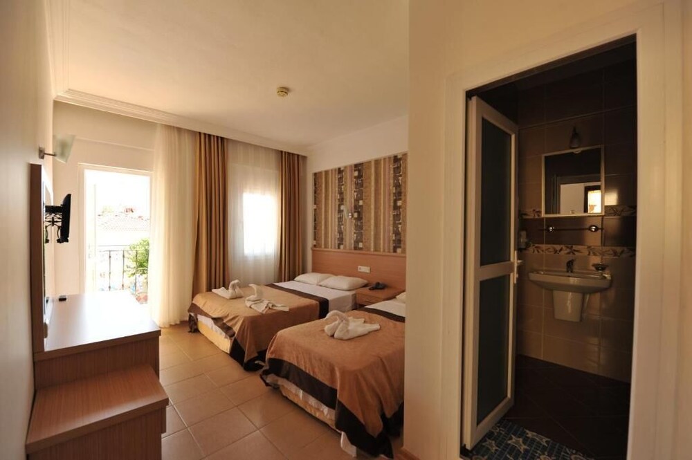 Taner Otel