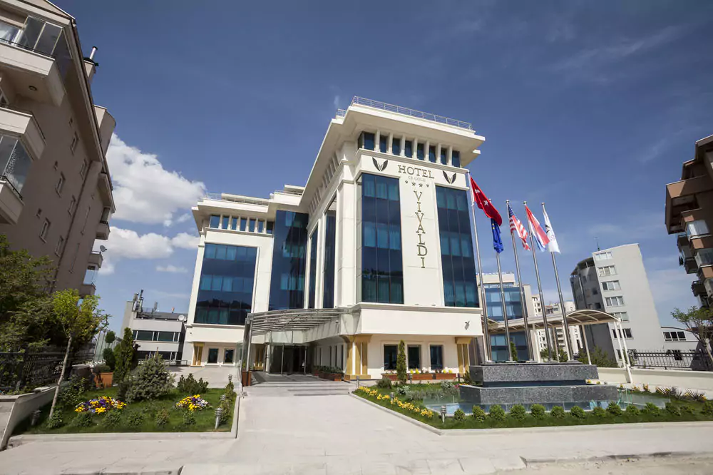 Vivaldi Ce Gold Hotel