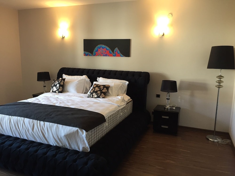 Royal Villa Bosphorus (No Front Desk Need To Contact Property 7 Days In Advance)