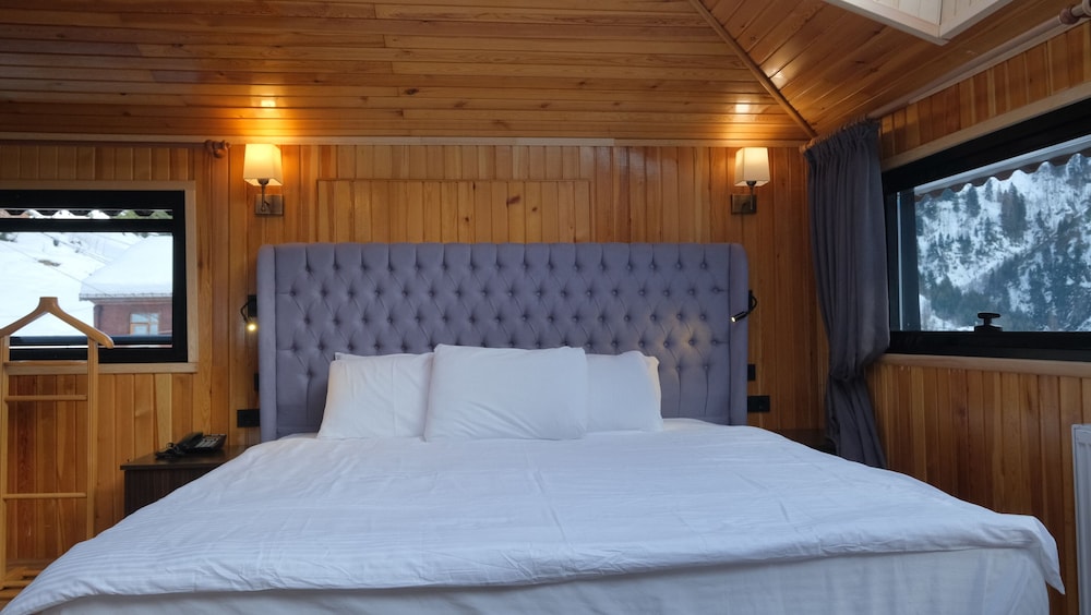 Ayder Villa De Pelit Hotel