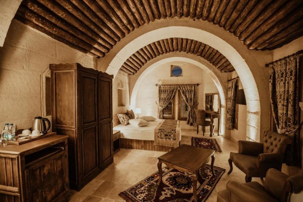 Kismet Cave Mansion(also Known As Alia Cave Hotel)