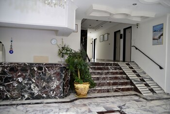 Polat Tatil Evleri(no Front Desk Please Contact The Property 5 Days In Advance)