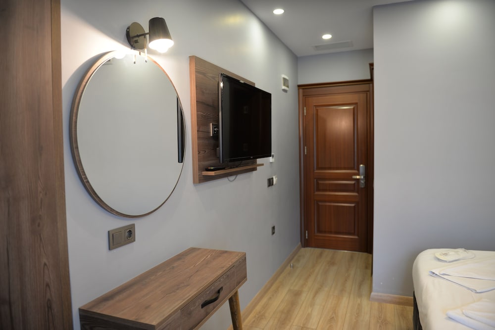 Basilissis Hotel