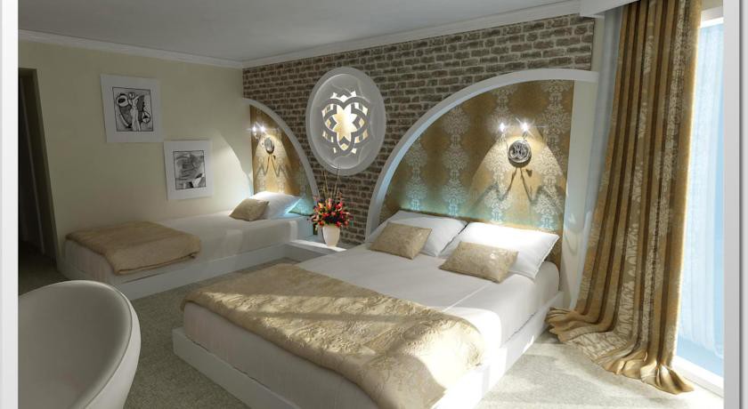 Royal Paradise Hotel Side (65 Km Away From Antalya)