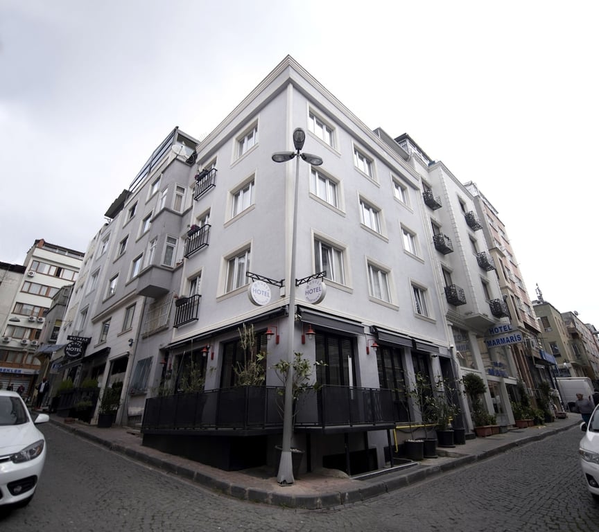 B Guest Hotel(also Known As Bguest Hotel And Residence)