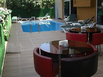 Lara Atalla Hotel