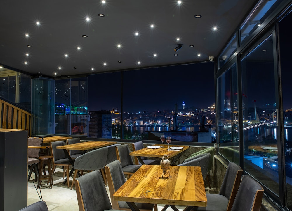 New Galata Hotels (also Known As New Galata Grace)