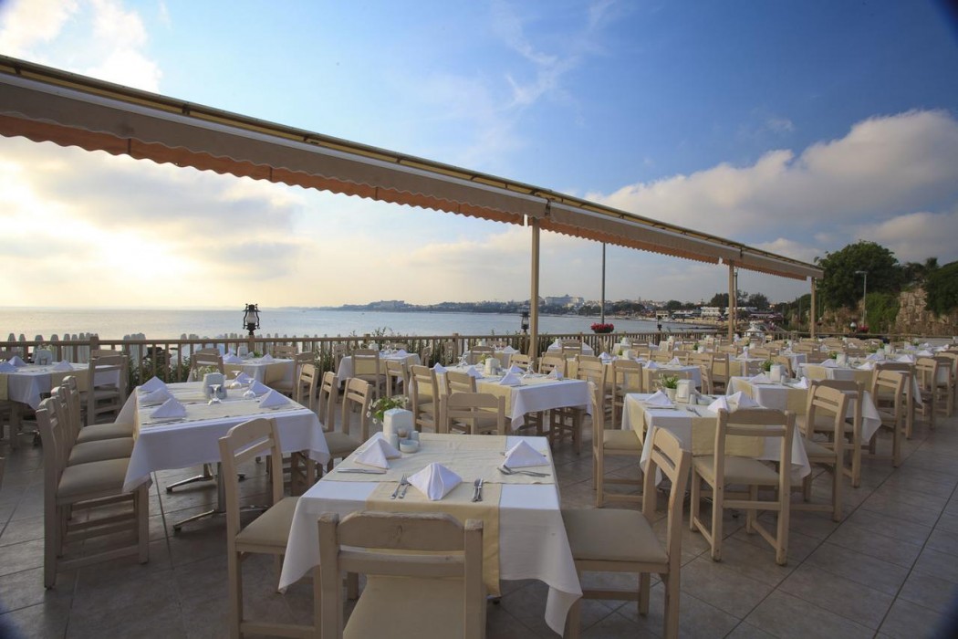 Can Garden Beach Hotel (75km Away From Antalya)