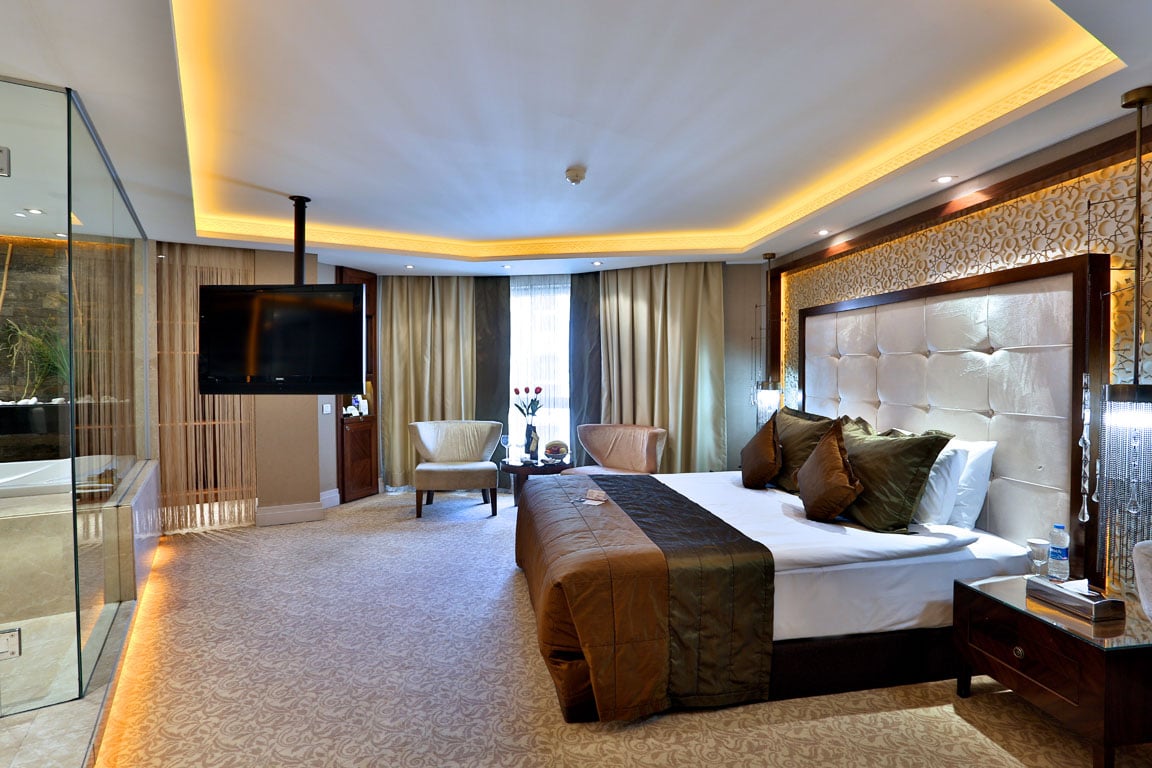 AHC Old City Hotel