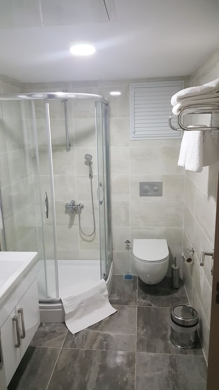Skyblue Istanbul Hotel (42km Away From Istanbul)