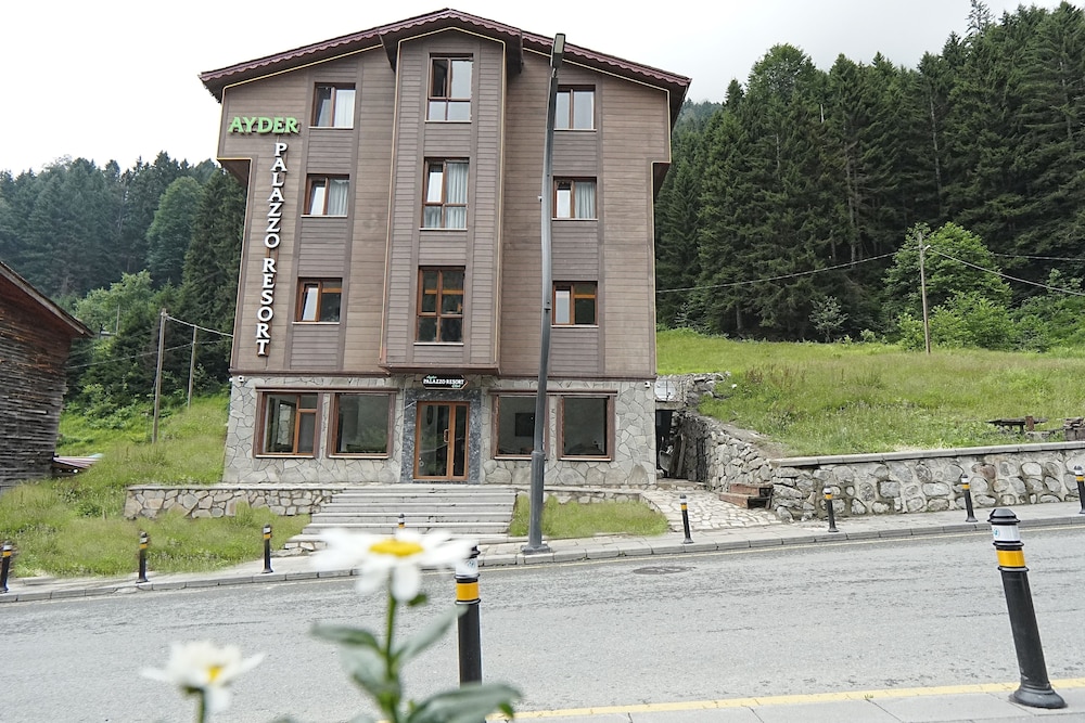 Ayder Palazzo Resort And Hotel(45km Away From Ardesen)