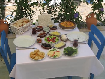 Cunda Lavie Otel