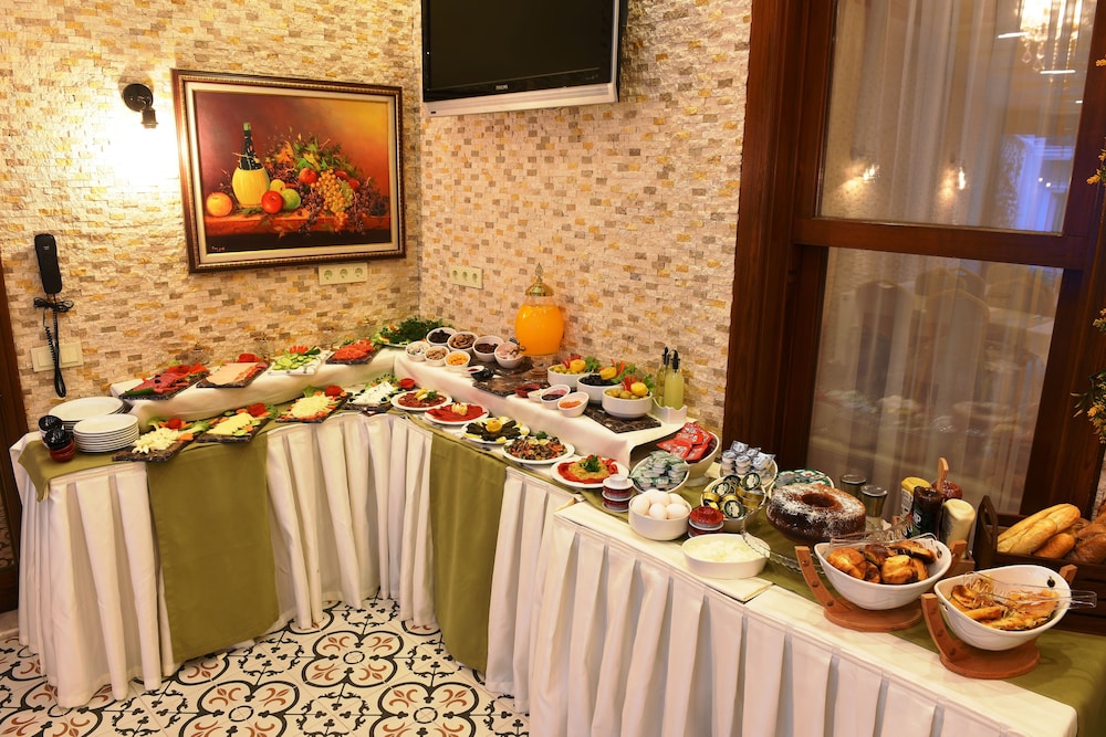 Elyka Hotel