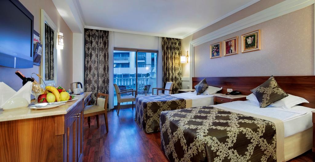 Alba Queen Hotel All Inclusive (63 Km Away From Antalya)