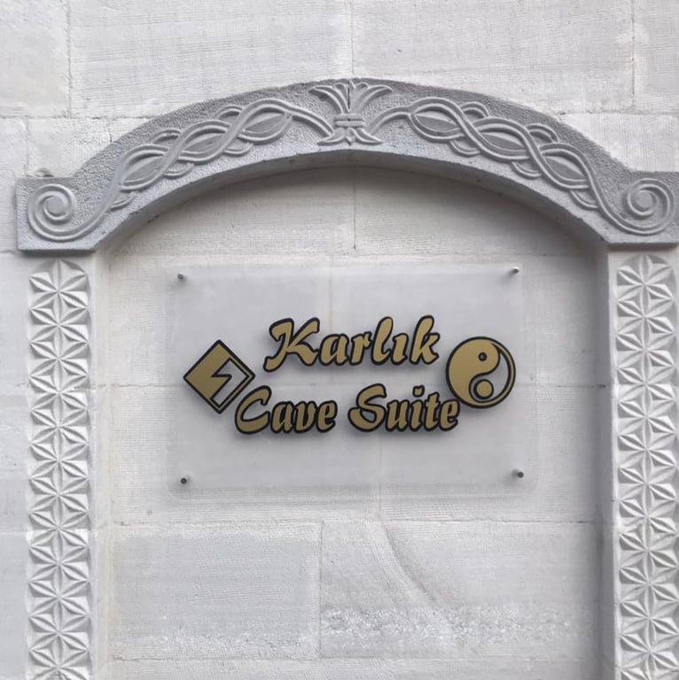 Karlik Cave Suite