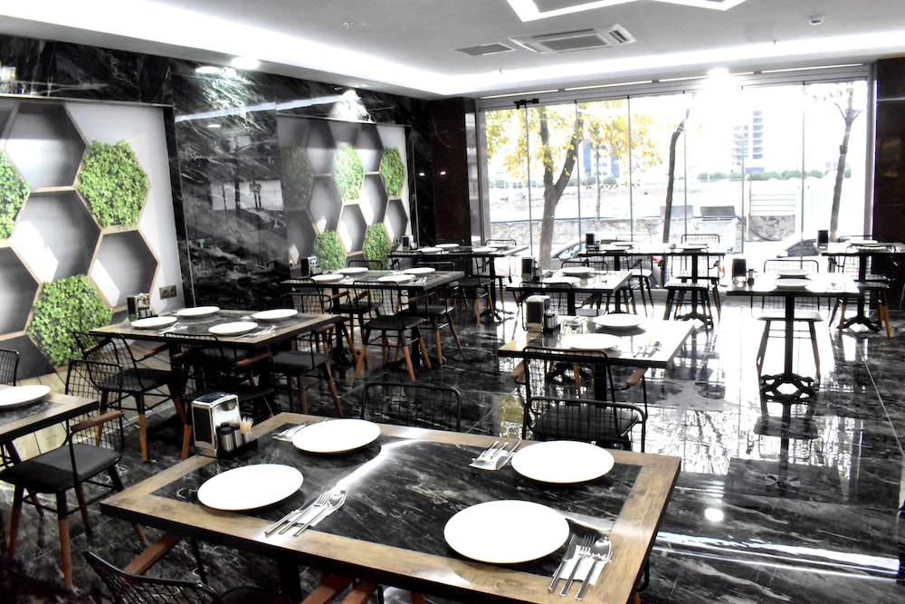 Dem Istanbul Airport Hotel(Also Known Asdem İstanbul Hotel)