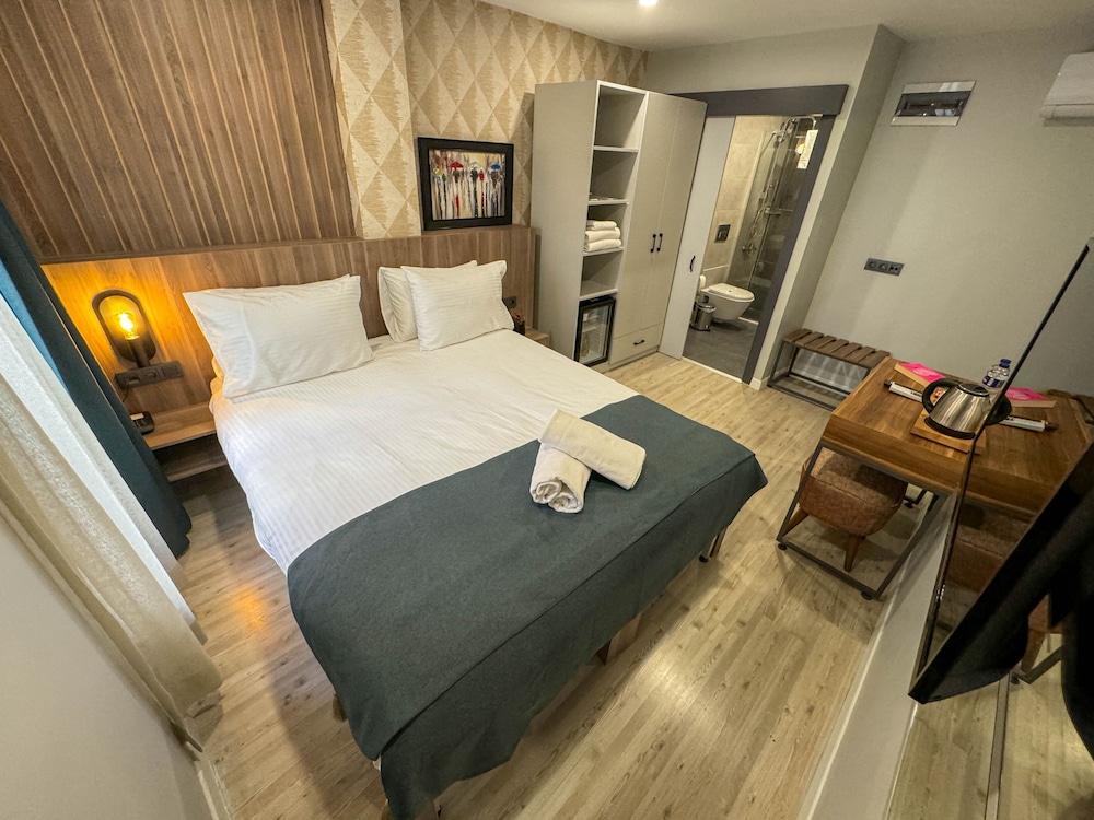 Le Port Karakoy(also Known As Zeno Suites Hotel)