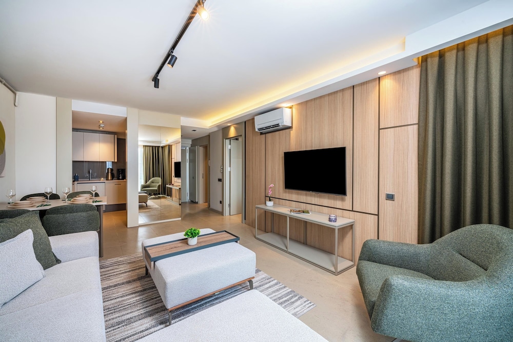 The Casa Letstay Suites