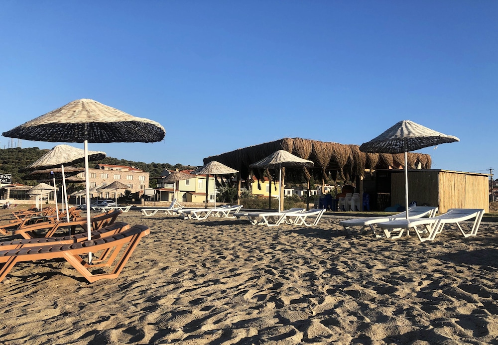 Cunda Lavie Otel