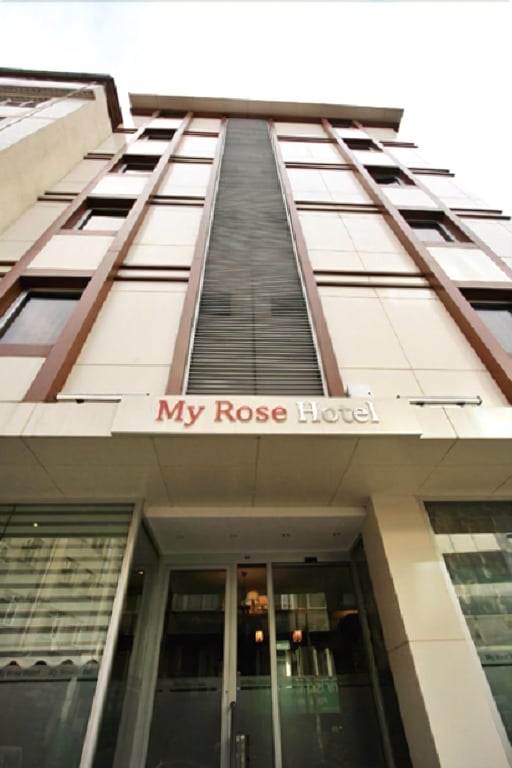 My Rose Hotel