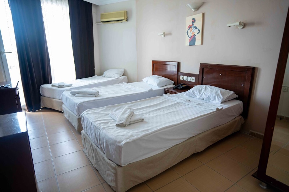 De Mare Family Hotel