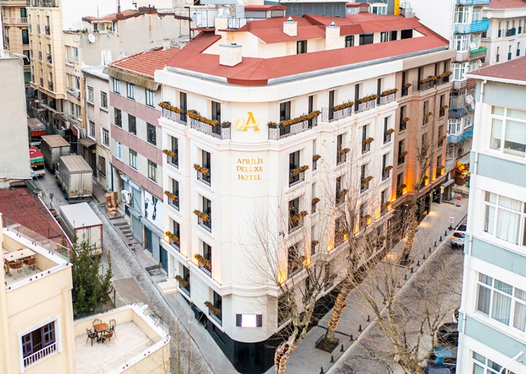 Aprilis Deluxe Hotel