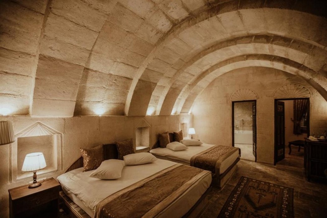 Kismet Cave Mansion(also Known As Alia Cave Hotel)