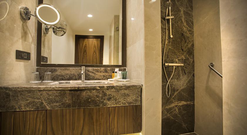 Ramada By Wyndham Istanbul Florya (also Known As Ramada Encore Istanbul Airport) (21km Away From Istanbul)