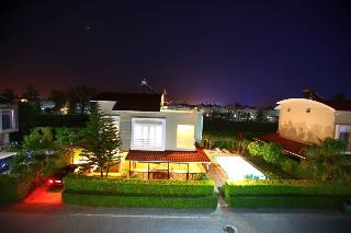 Paradise Town Villa Royal