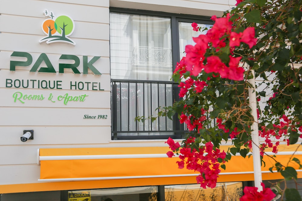 Park Hotel Rooms And Apart (formerly Park Boutique Hotel Rooms And Apart)