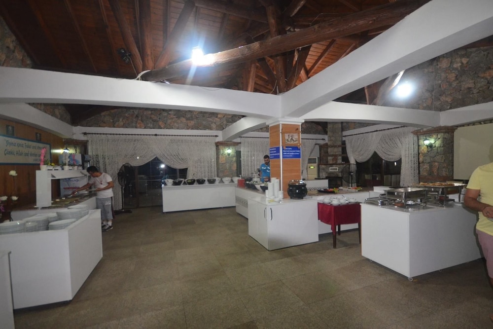 Zehra Hotel Halal All Inclusive (also Known As Zehra Hotel)