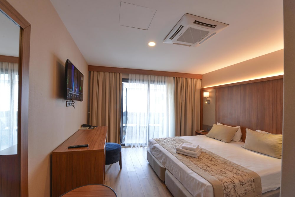 Istport Hotel (36 Km Away From Istanbul)