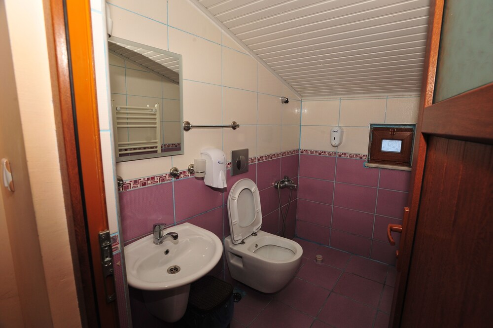 Cam Motel