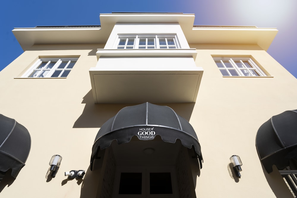 House Of Good Things(limited Hour Front Desk)
