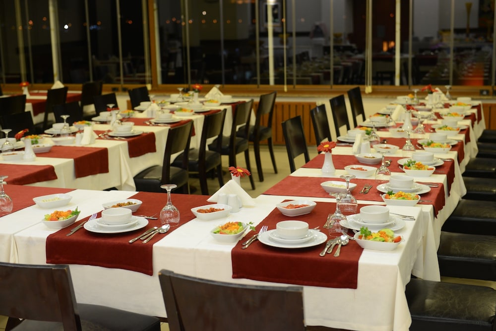 Canak Hotel