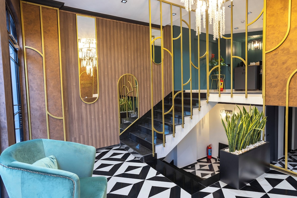 Marlon Hotel