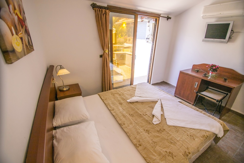 Dalyan Yagmur Hotel (84Km Away From Marmaris)