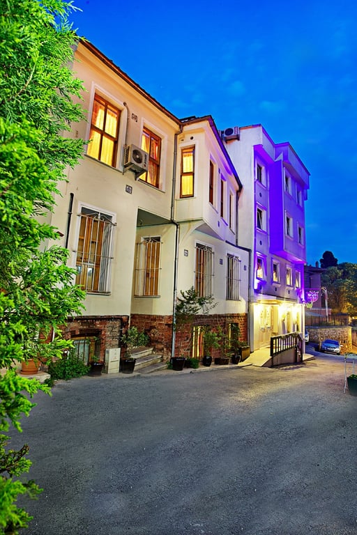 DİVAS HOTEL