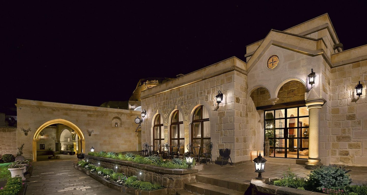 Seraphim Cave Suites and SPA