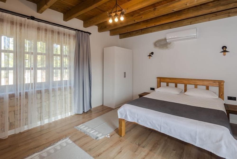 Maison Green Hill (also Known As Butik Otel) (87 Km Away From Antalya)