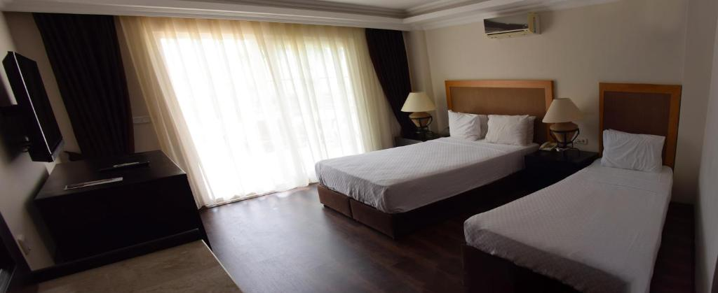 Manaspark Deluxe Hotel (Also Known As Manaspark Oludeniz)