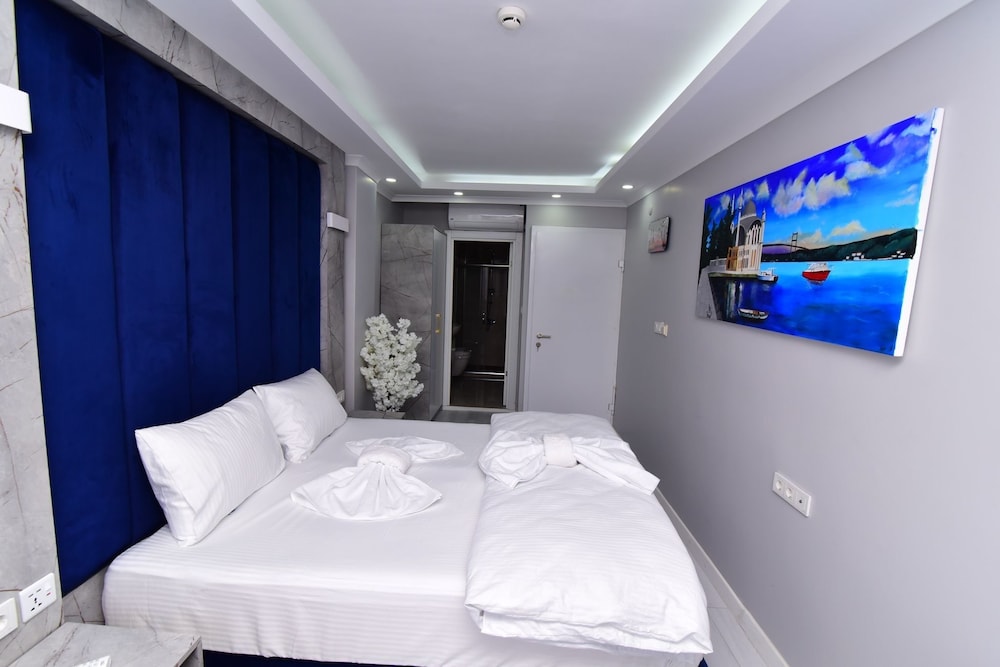 Little Sofia Hotel