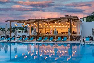 Arcanus Trendline Resort Side (64km Away From Antalya)(does Not Accept Men Only Bookings)