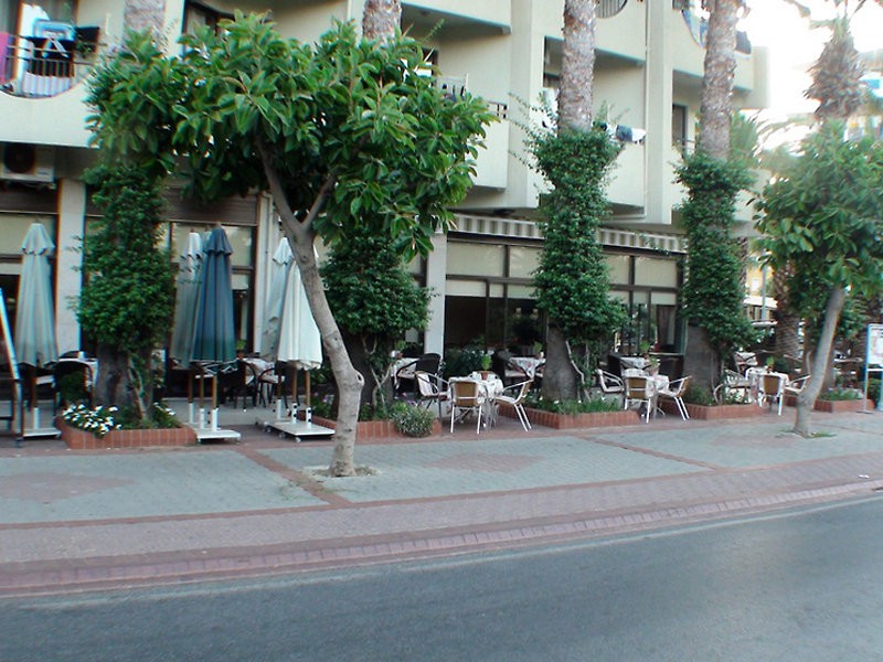 Gardenia Hotel(31km Away From Alanya)