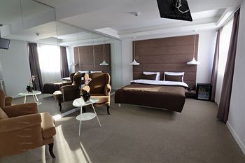 Mecidiyeköy Time Hotel (Also Known As: M Hotel )