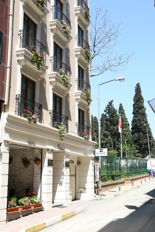 Belle Maison Hotel Residence
