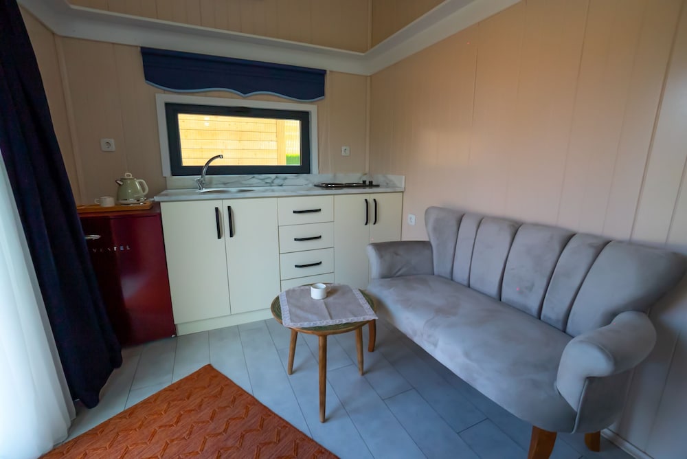 Cirali Hestia Lodge (80km Away From Antalya)