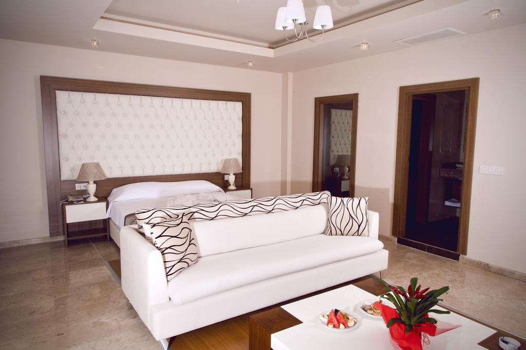 Esila Hotel