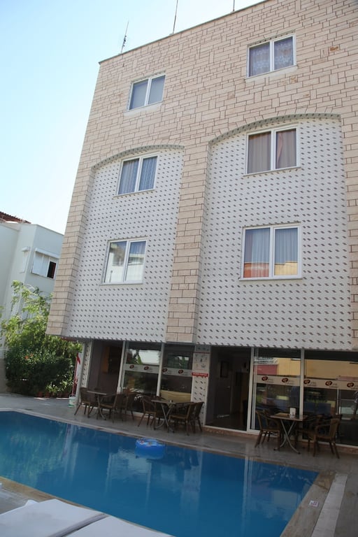 Gunduz Hotel