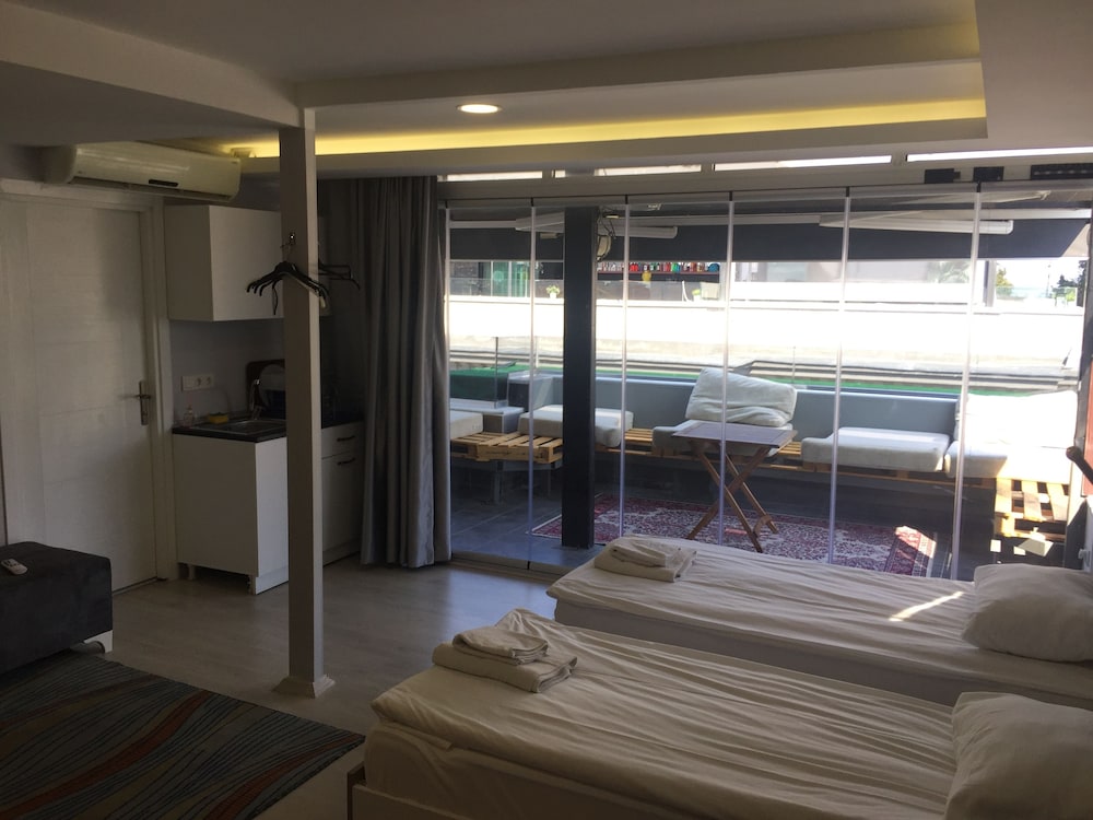 Ar Suites Taksim (No Front Desk Contact The Property 5 Days In Advance)